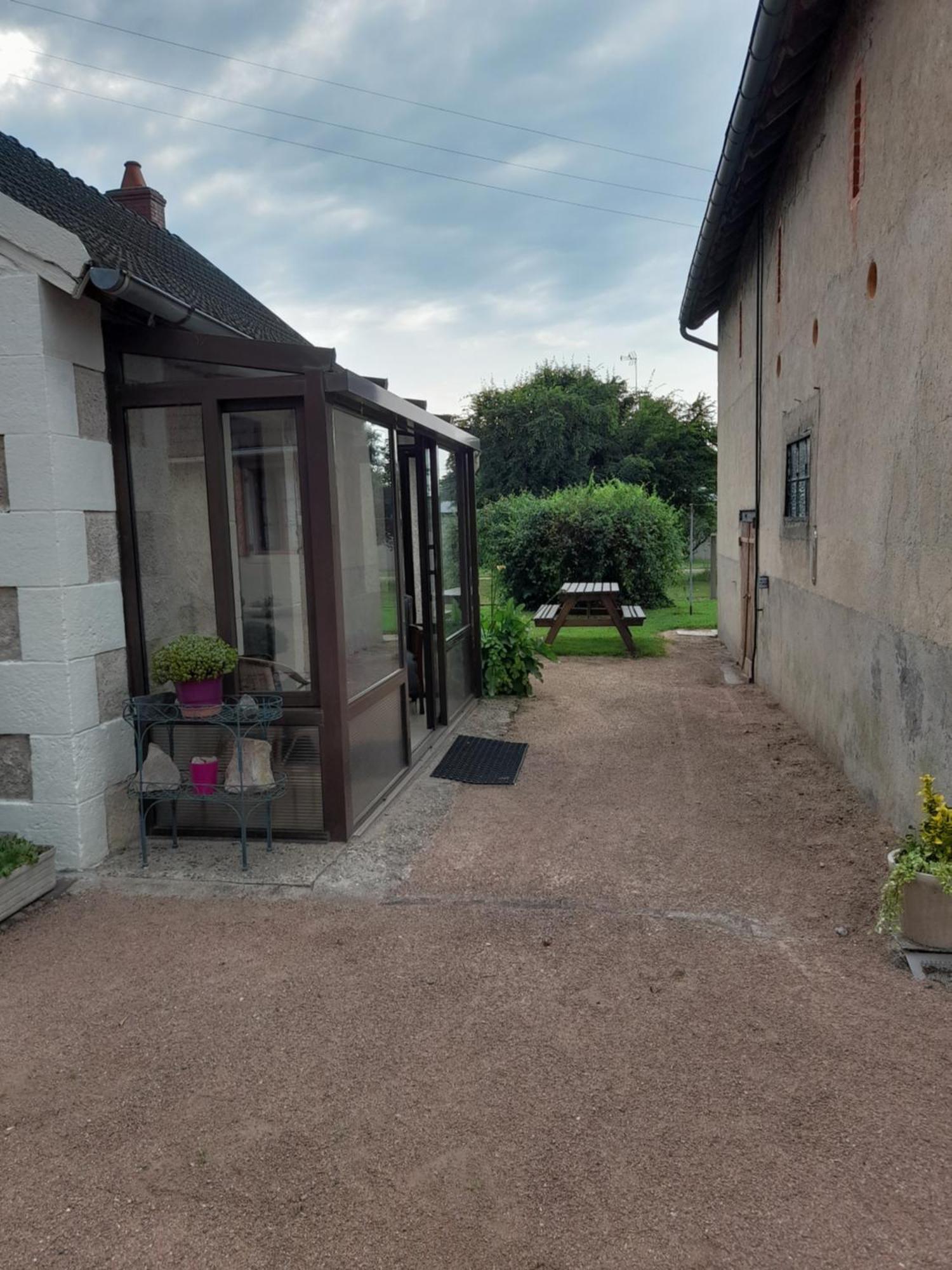 Maison Proche Le Pal 4Kms Thiel-sur-Acolin Exterior photo